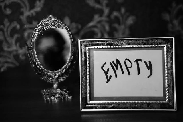 Зупинка часу від Тарасіка: Фотографія, Поезія та Магія Невидимого