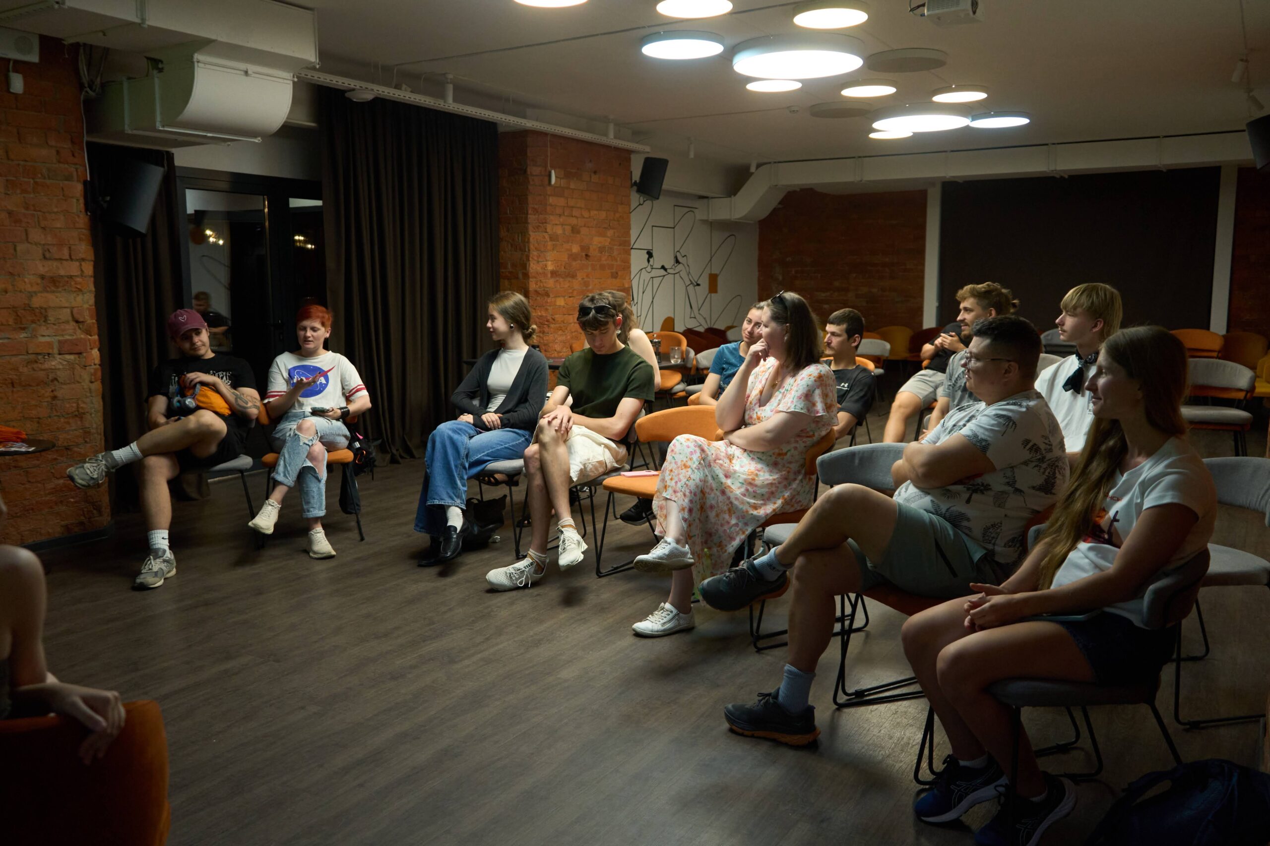 Розмовний клуб «Від будівлі до міста: архітектура, простір дій і змін, памʼять». Як харків'яни дискутують про міське середовище?